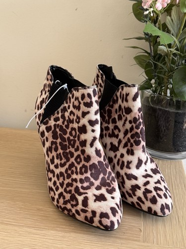 New ladies next - new, size