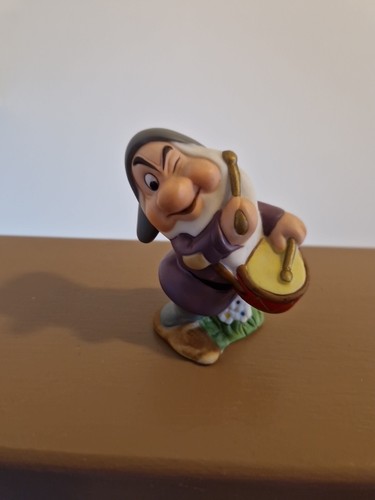 Walt disney schmid - walt, by
