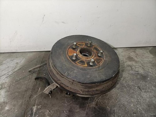 4611065j00000 rear wheel axle - wheel,