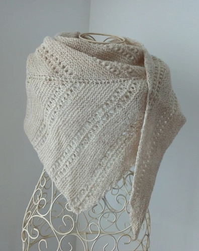 Hand knitted 100 natural - hand, 100%