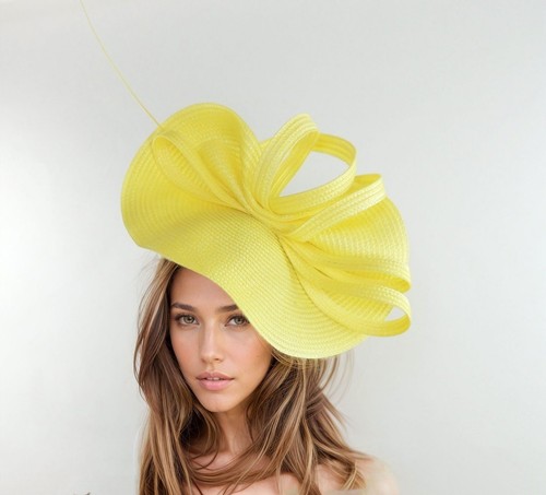 Bright lemon yellow - bright,