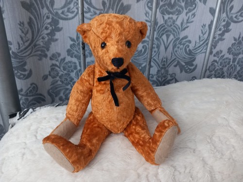 Charnwood bears artist - charnwood, *