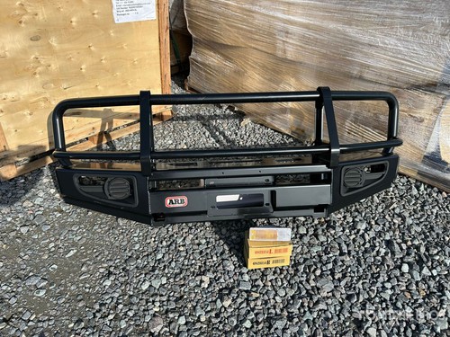 Arb deluxe bull bar toyota - bar,