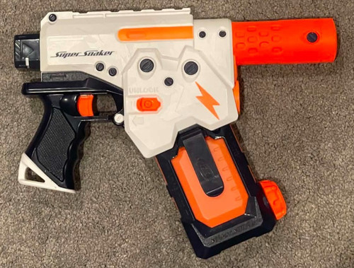 Nerf super soaker - super,