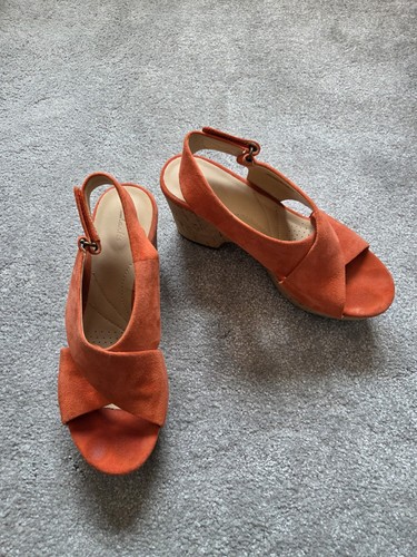 Clarks coral orange suede