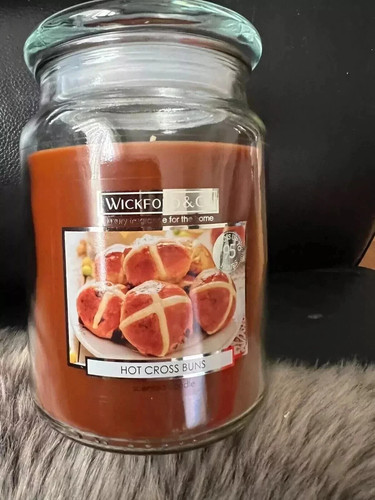 Scented candle - scented,