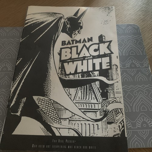Batman black and white 4 - black,