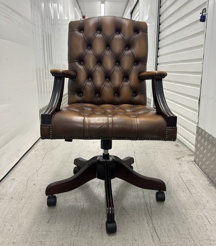 Brown leather chesterfield - brown,