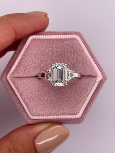 Stunning emerald cut ct - stunning,