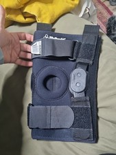 McDavid 429x Knee Brace LARGE