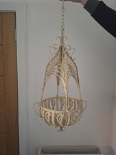 Wrought Iron Vinatge Hanging Basket Planter In Cream Finish