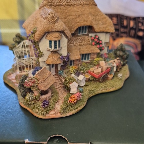 Lilliput lane beekeeper - lilliput,