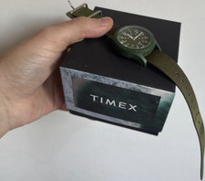 Timex Tw2V96000 watch, Box &