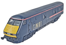 Hornby R40147 GNER Mk4 DVT
