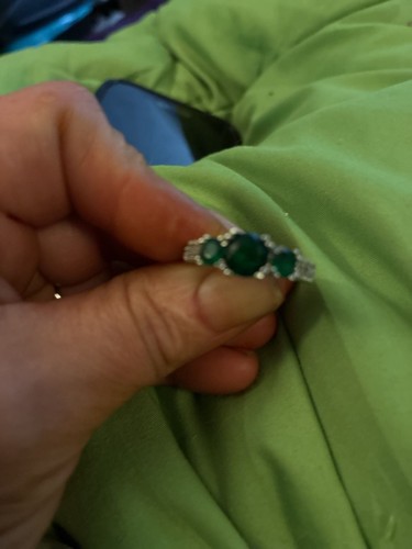 Three stone round cut - round-cut, emerald