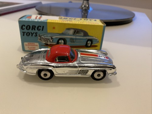 Corgi toys mercedes 300 - toys, sl