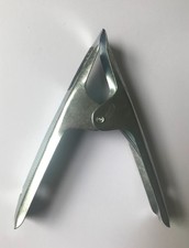 2 6" Stall Spring Clamps Am-Tech Metal Heavy Duty spring Clips  for sheeting 