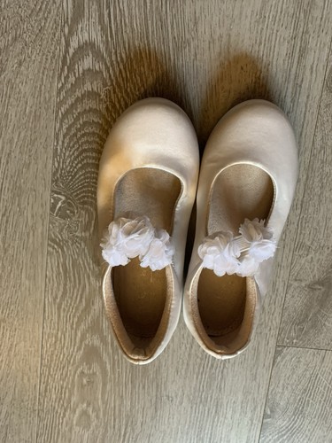 Girls next ivory - girls, wedding/party
