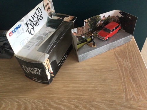 Corgi fawlty towers red - fawlty,