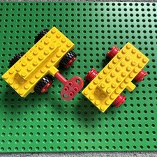 x2 Vintage LEGO Universal