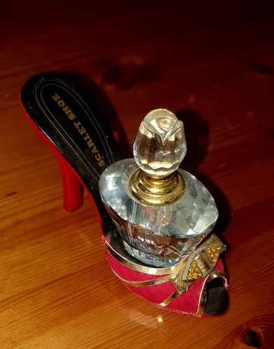 Minature ornamental shoes set - minature,