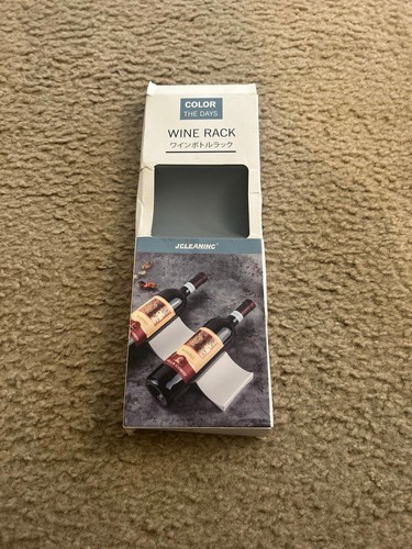 E03 grey wine rack