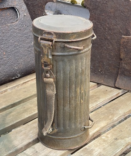 Ww2 german mask canister - ww2,