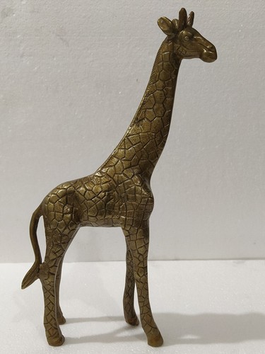 Metal giraffe sculpture - giraffe,