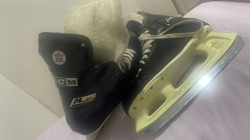Ice skates ccm - ice,