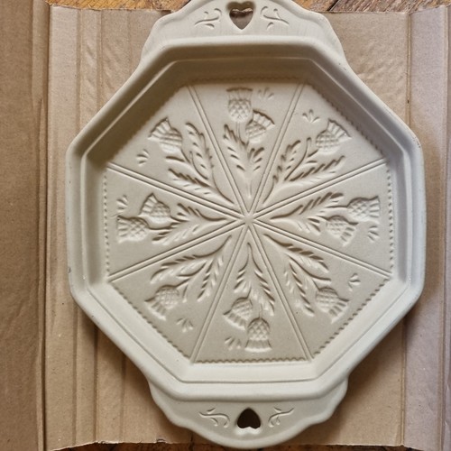 Lakeland stoneware shortbread - stoneware,