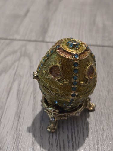 Fabergé style gold - style, tone