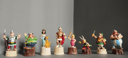 Plastoy asterix chess set - plastoy,