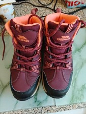 Trespass Woman's Trainers Size