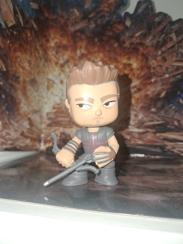 Avengers age ultron hawkeye - age,