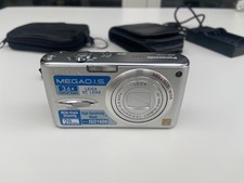 Panasonic Digital Camera_Lumix DMC-FX10 Charger and 2 cases