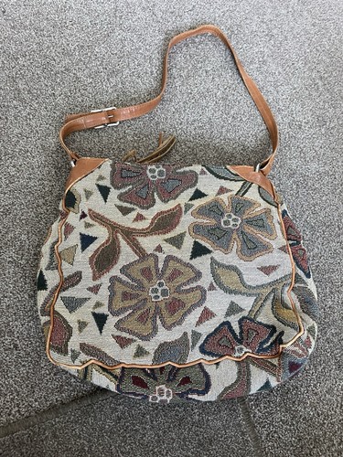Vintage tapestry shoulder bag - shoulder,