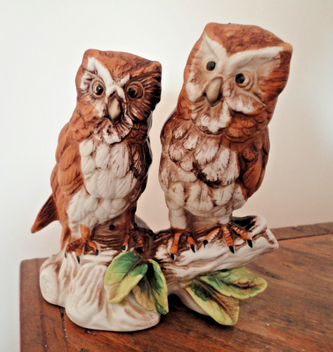 Figurine fine pair of - fine,