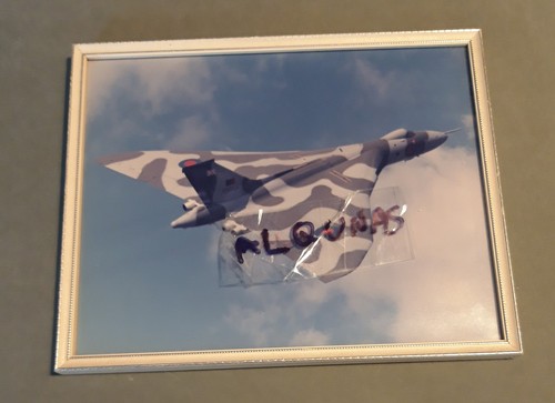Avro vulcan xh558 aerial - b2,