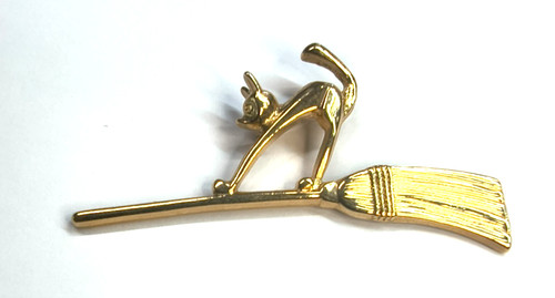Vintage gold tone - tone, on