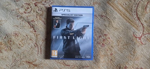 007 first light specialist - first,