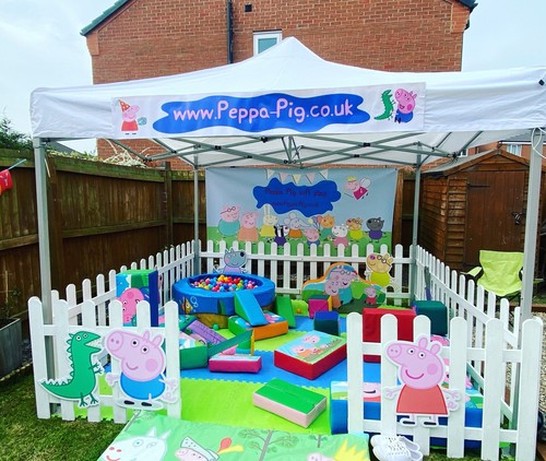 Peppa pig soft play - peppa,