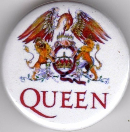 Queen pin button - queen, 25mm