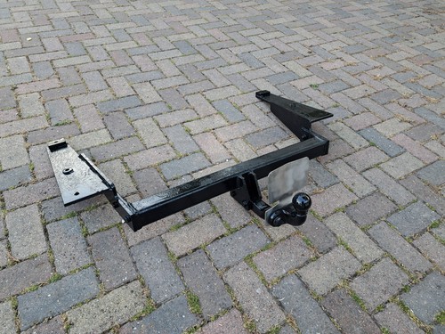 Heavy duty rear tow - tow, bar