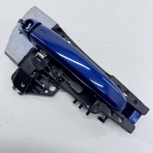 Audi door handle - audi, scuba