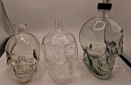 Skull shaped clear glass - clear,