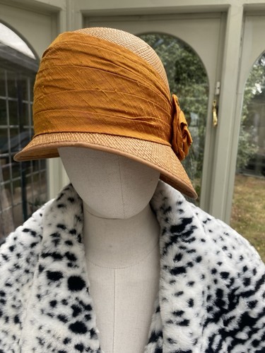Vintage 1920s straw cloche - vintage,