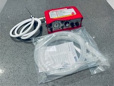 SMITHS MEDICAL PARAPAC PLUS 310 VENTILATOR + O2 HOSE + BREATHING CIRCUIT