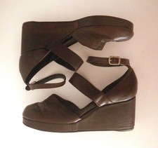 1970s Dark Brown Leather Platform Wedge Shoes Arch & Ankle Straps Ladies Size 9