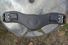Fairfax Anatomical Black Leather Dressage Girth 24" Fair Condition