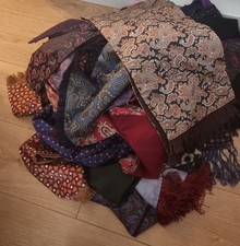 Job lot wholesale bundles of vintage scarves x5 / x10 / x15